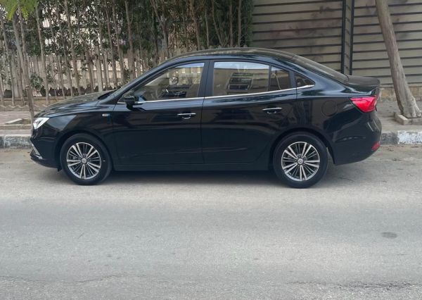 MG 5 2022