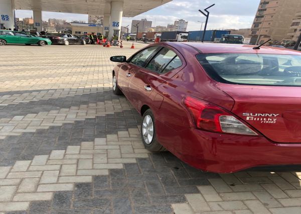 Nissan Sunny 2018
