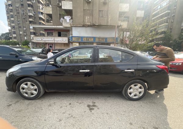 Nissan Sunny 2020