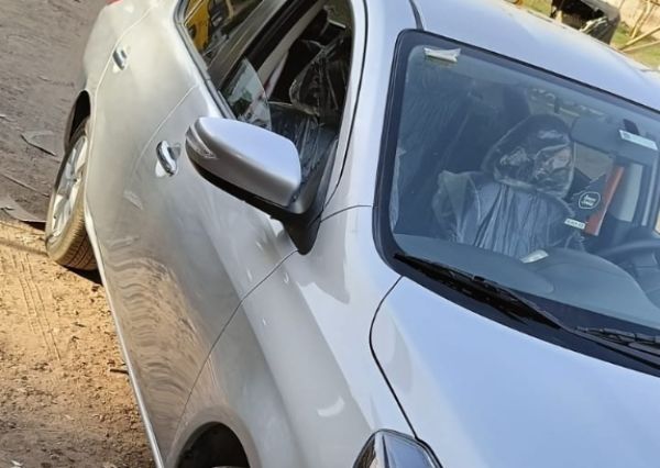 Nissan Sunny 2024