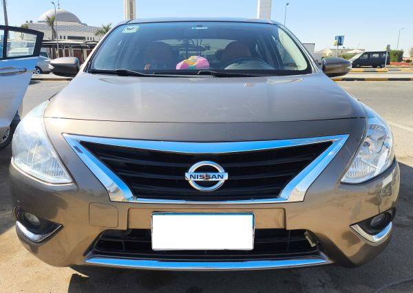 Nissan Sunny 2020