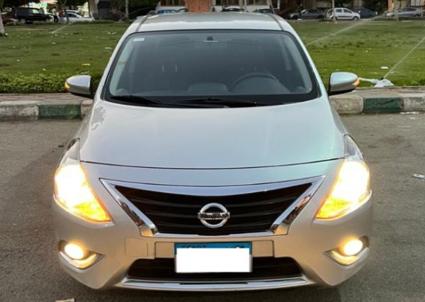 Nissan Sunny 2023