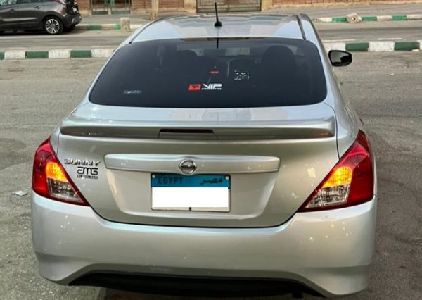 Nissan Sunny 2023