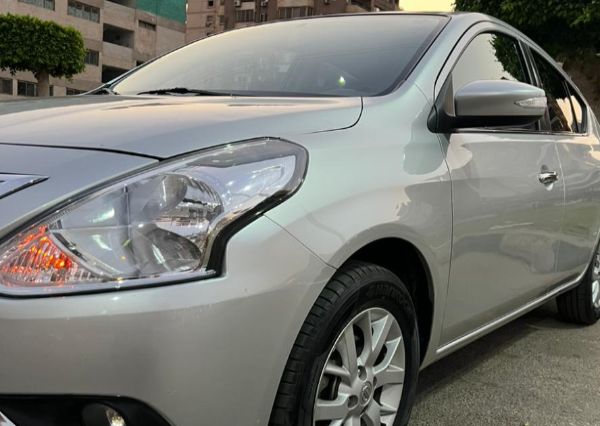 Nissan Sunny 2023