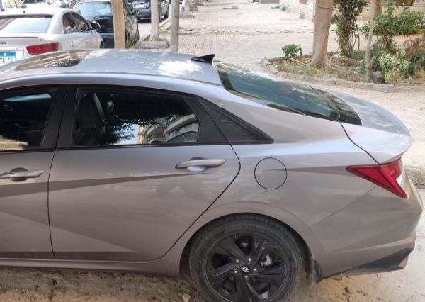 هيونداي إلنترا سي ان 7 2021