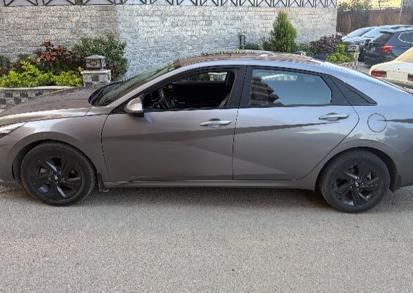 Hyundai Elantra CN7 2021