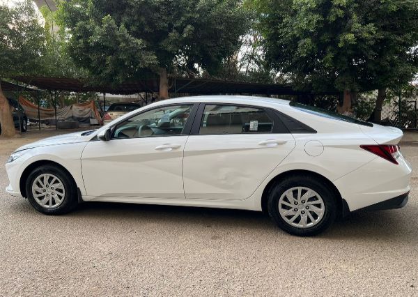 Hyundai Elantra CN7 2022