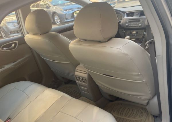 Nissan Sentra 2018