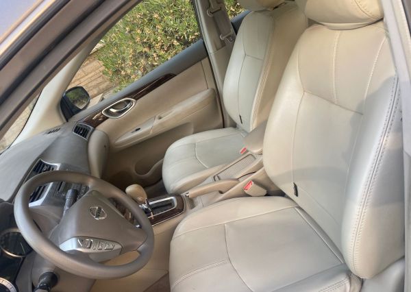 Nissan Sentra 2018