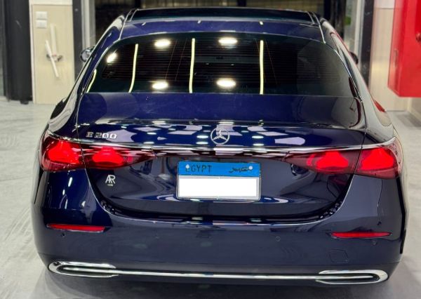 Mercedes E 200 2025